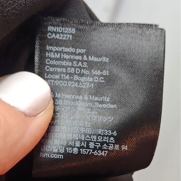 H&M High Rise Pleated Pants Trousers Sz 10 Black - Picture 12 of 12